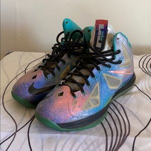 LeBron 10 Pure Platinum size 9.5 rare